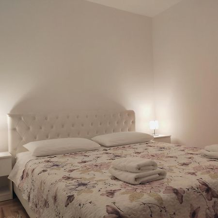 Siesta Apartments 시베니크 외부 사진